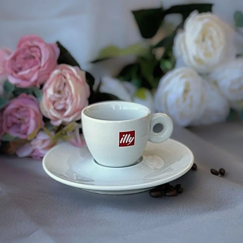 Taza de Porcelana Illy con Platillo 50ml — diseño clásico italiano para espresso